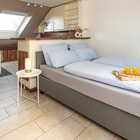 Schoene Gemuetliche In *